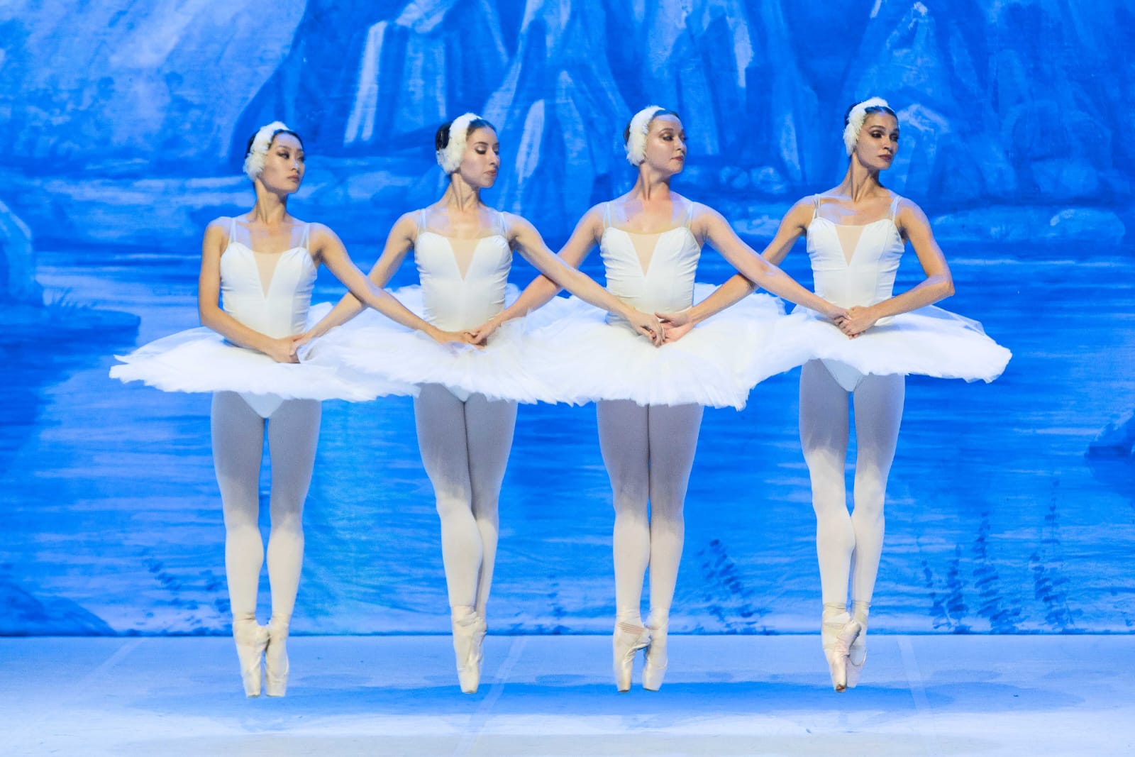 Saint Petersburg Classical Ballet Company Performs “Swan Lake” in Cairo & Alexandria